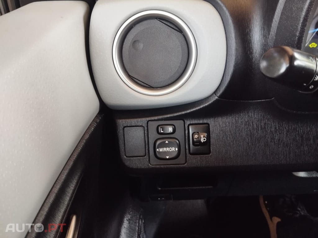 Toyota Yaris 1.5 hibrido