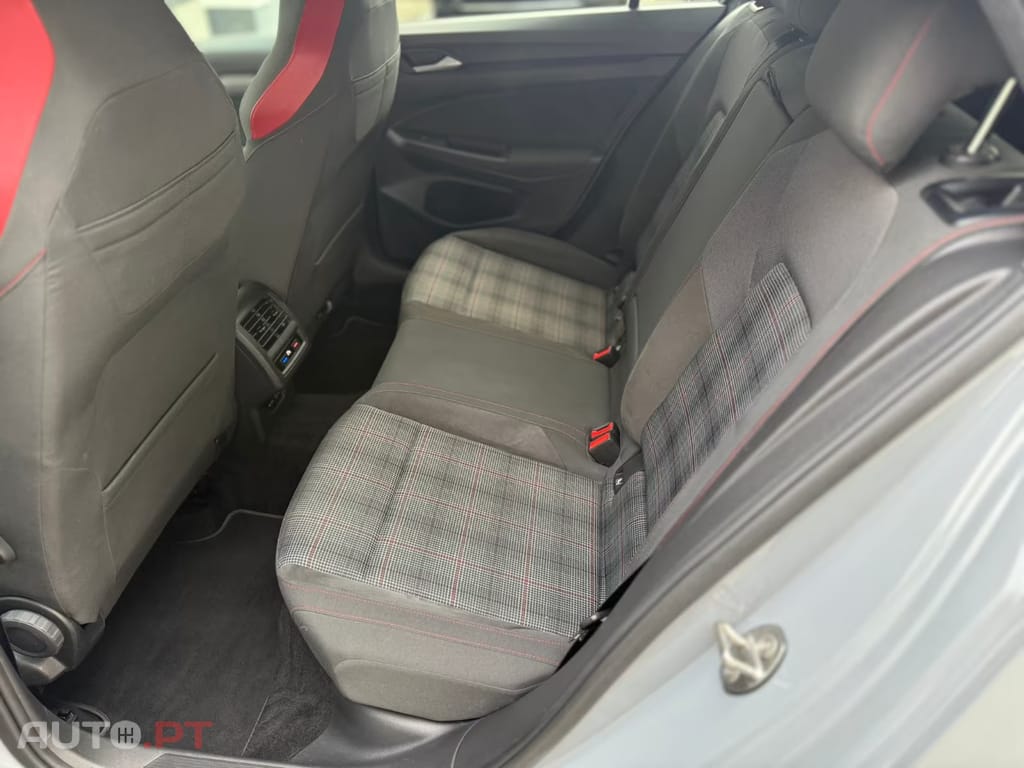 Volkswagen Golf 2.0 TSI GTI DSG