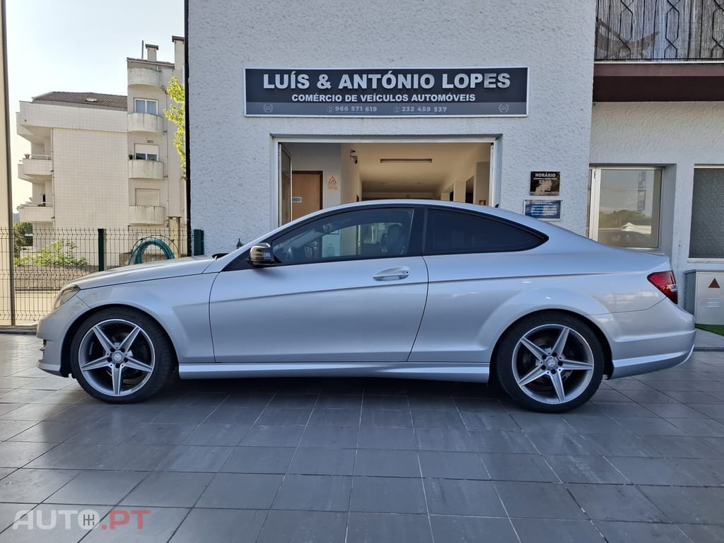 Mercedes-Benz C 220 AMG