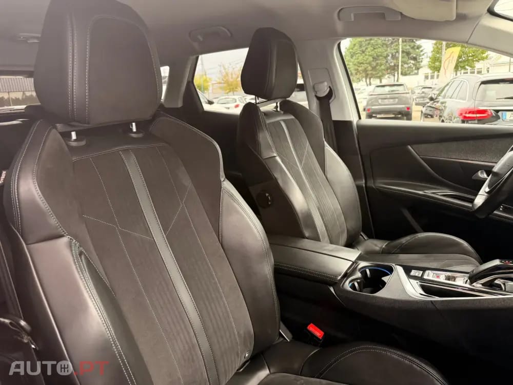 Peugeot 3008 1.6 BlueHDi Crossway EAT6