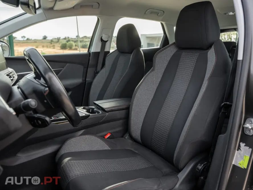 Peugeot 3008 1.2 PureTech Style