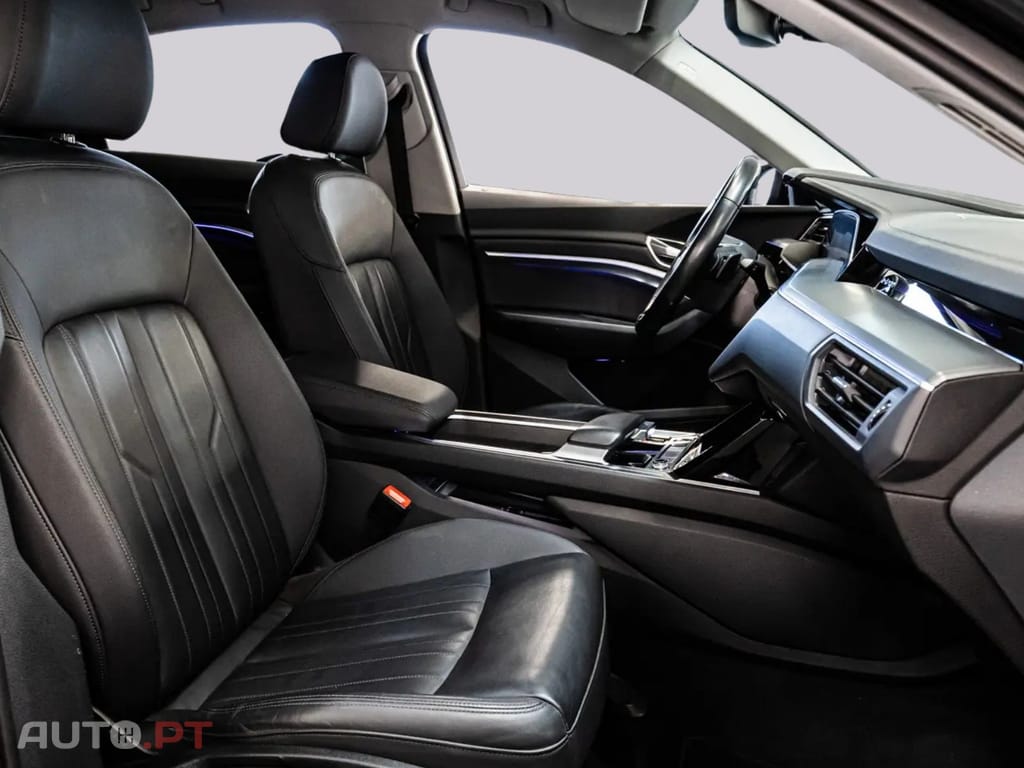 Audi E-Tron I.V.A DEDUTÍVEL  50 Q BLACK ACC
