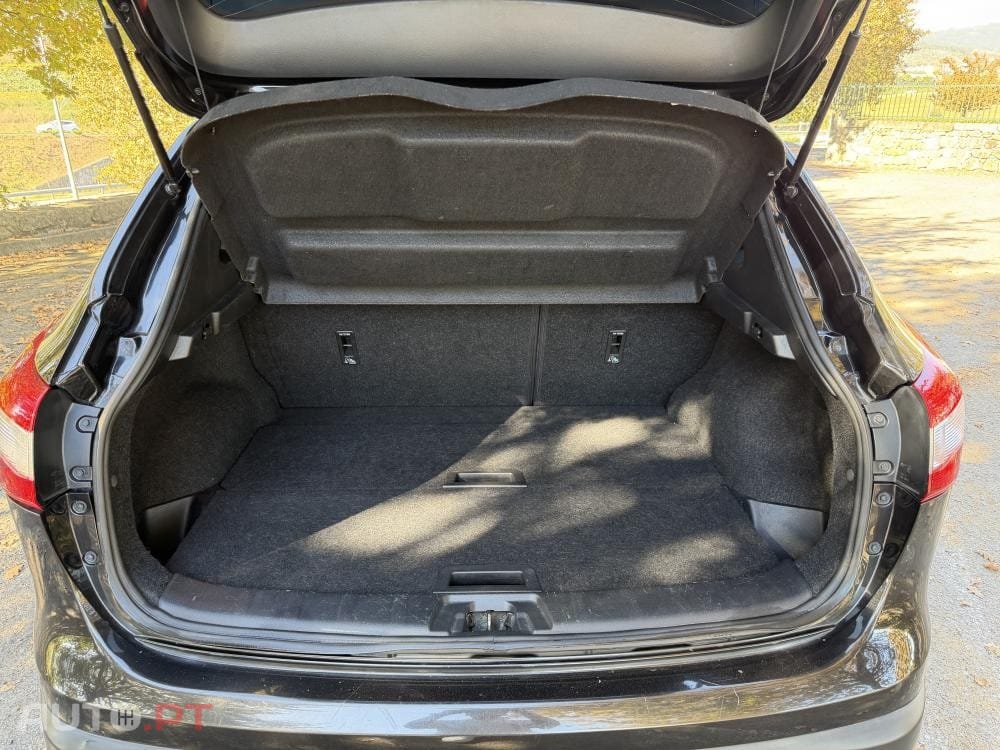 Nissan Qashqai 1.6 dCi Tekna 19 Pele