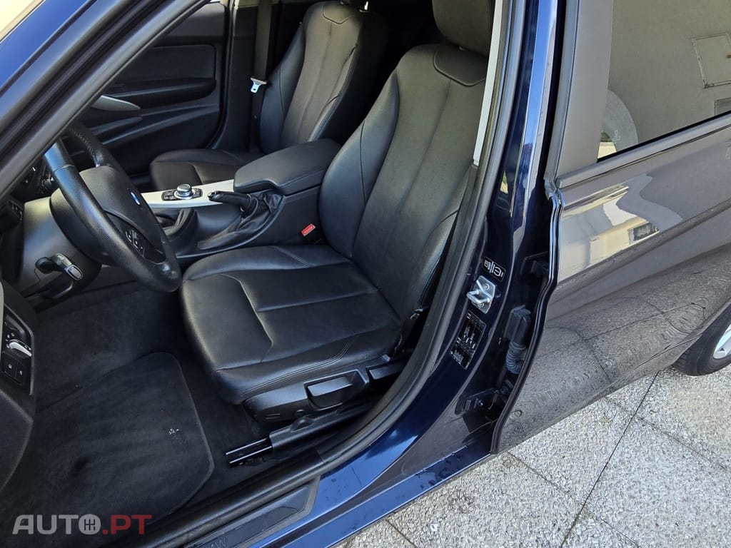 BMW 318 d Touring Edition Luxury Line Purity