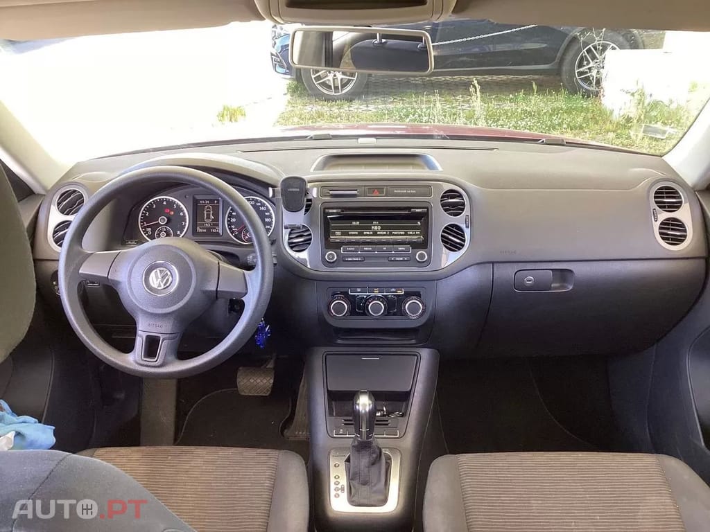 Volkswagen Tiguan 2.0 TSI 4Motion (BlueMotion ) DSG Comfortline — fotografia 3