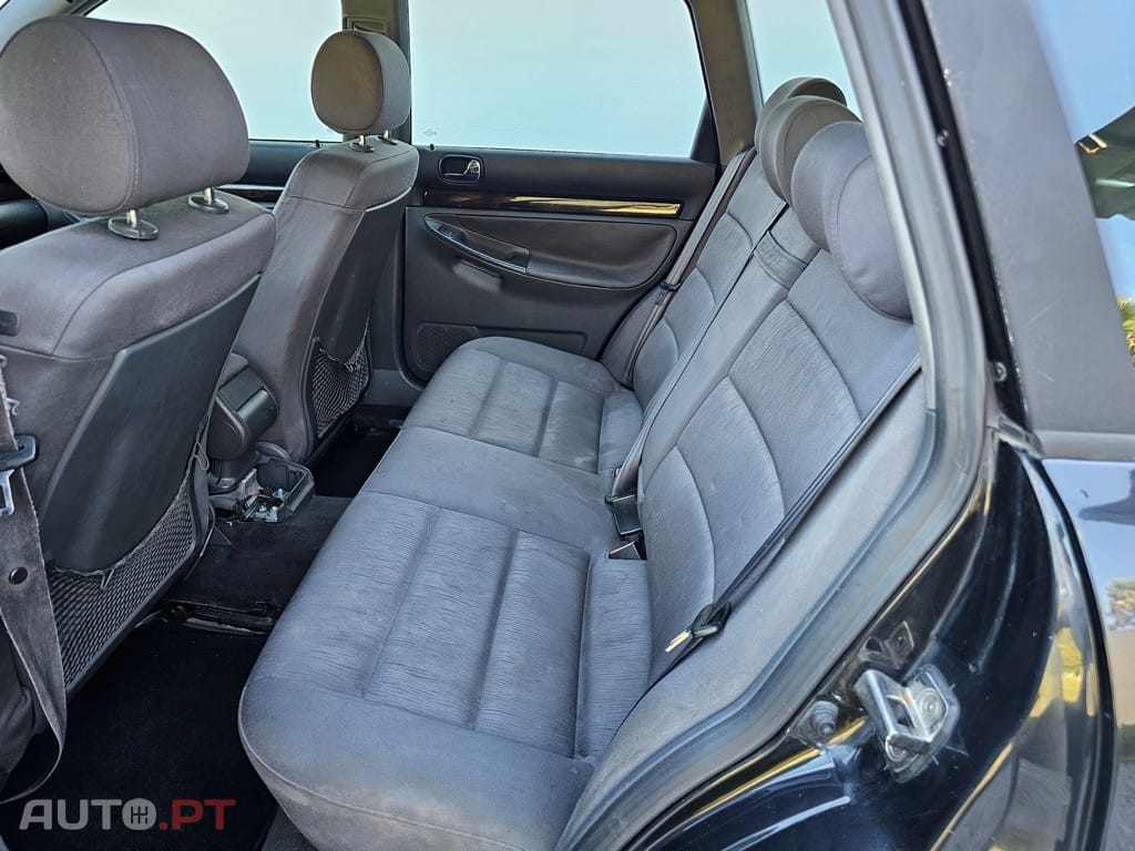 Audi A4 Avant 1.9 TDI Attraction