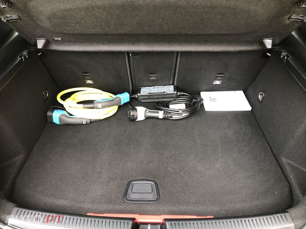 Mercedes-Benz A 250 e Progressive