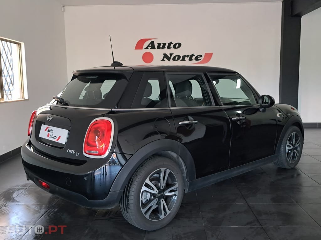 MINI Cooper One D