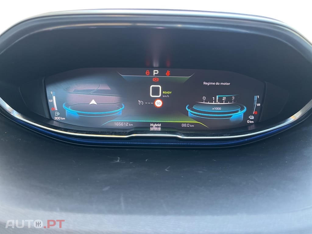 Peugeot 3008 1.6 Hybrid Allure e-EAT8