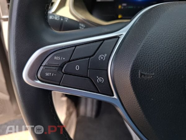 Renault Clio TCe 100 Bi-Fuel Techno