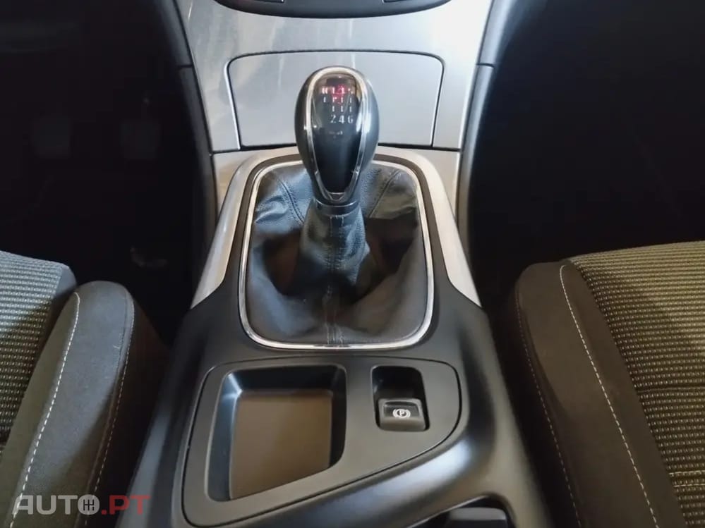 Opel Insignia 2.0 CDTI Executive 140cv