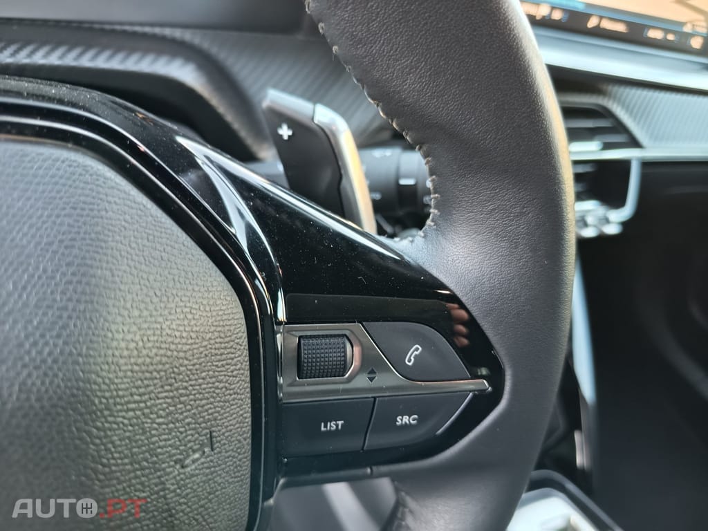 Peugeot 2008 1.2 PureTech Allure EAT8