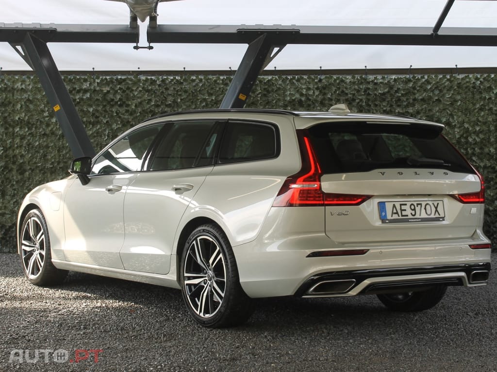 Volvo V60 2.0 T6 AWD TE R-Design