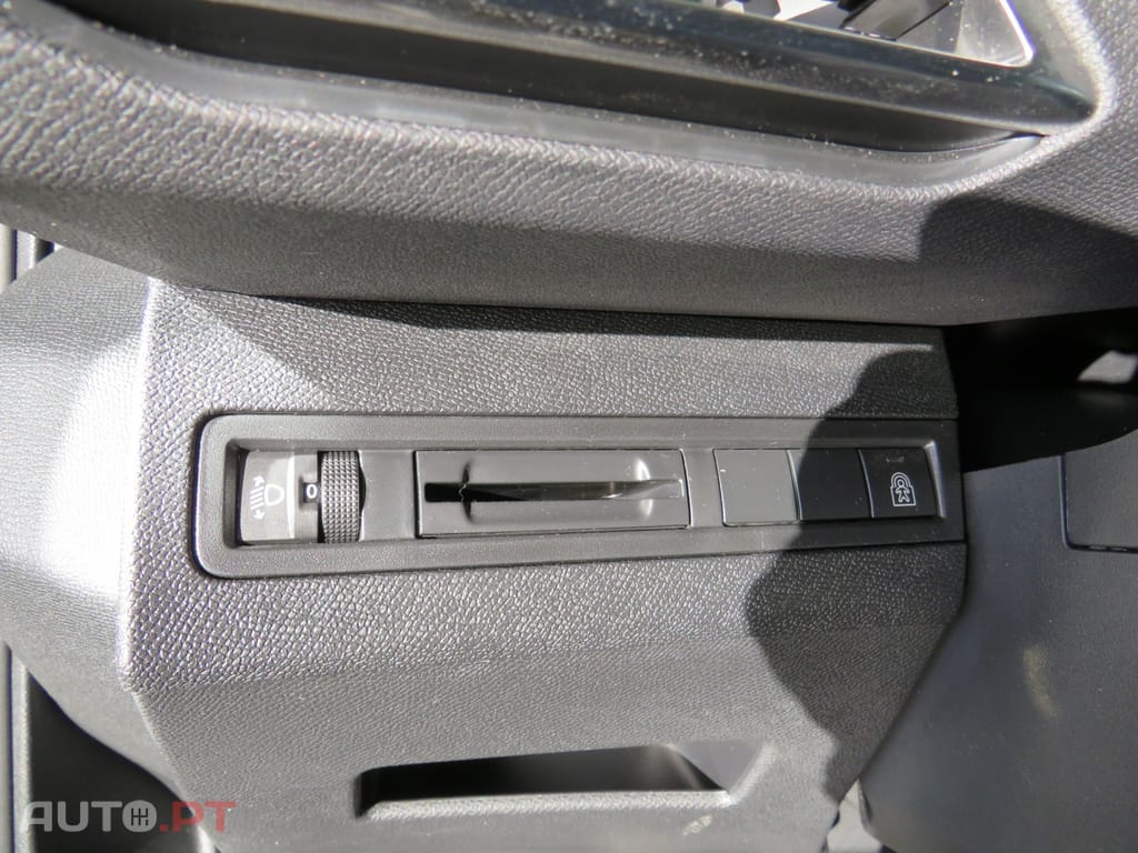 Peugeot 5008 1.5 BlueHDi Allure