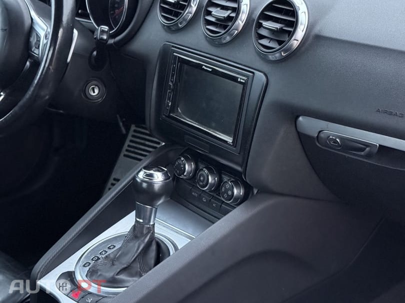 Audi TT 2.0 TFSI S tronic