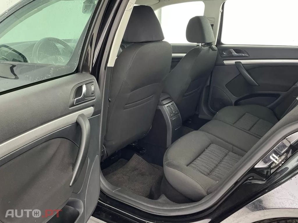 Skoda Octavia Break 1.6 TDi Elegance Pack