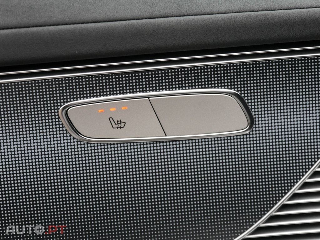 Mercedes-Benz EQC 400 4MATIC I.V.A DEDUTÍVEL