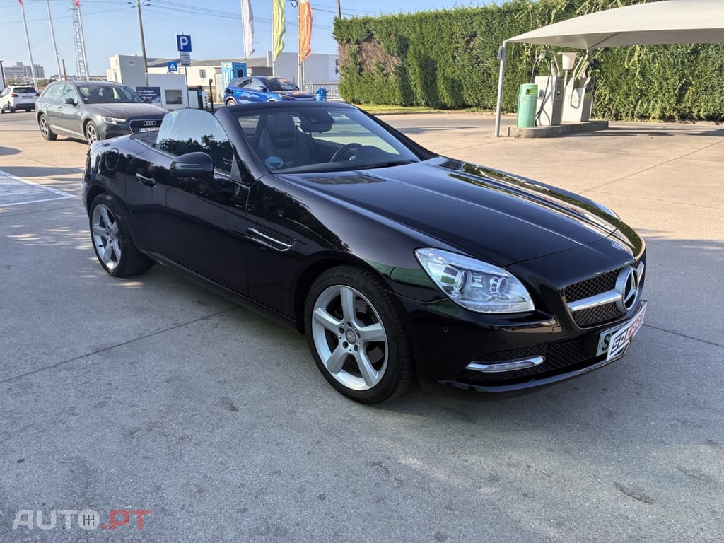 Mercedes-Benz SLK 200 BlueEFFICIENCY 7G-TRONIC Edition 1