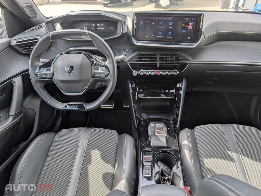 Peugeot E-2008 54 kWh GT