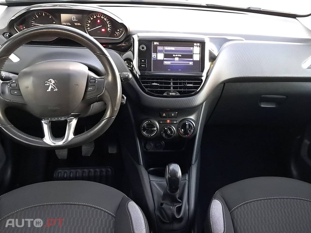 Peugeot 208 1.6 BlueHDi Style