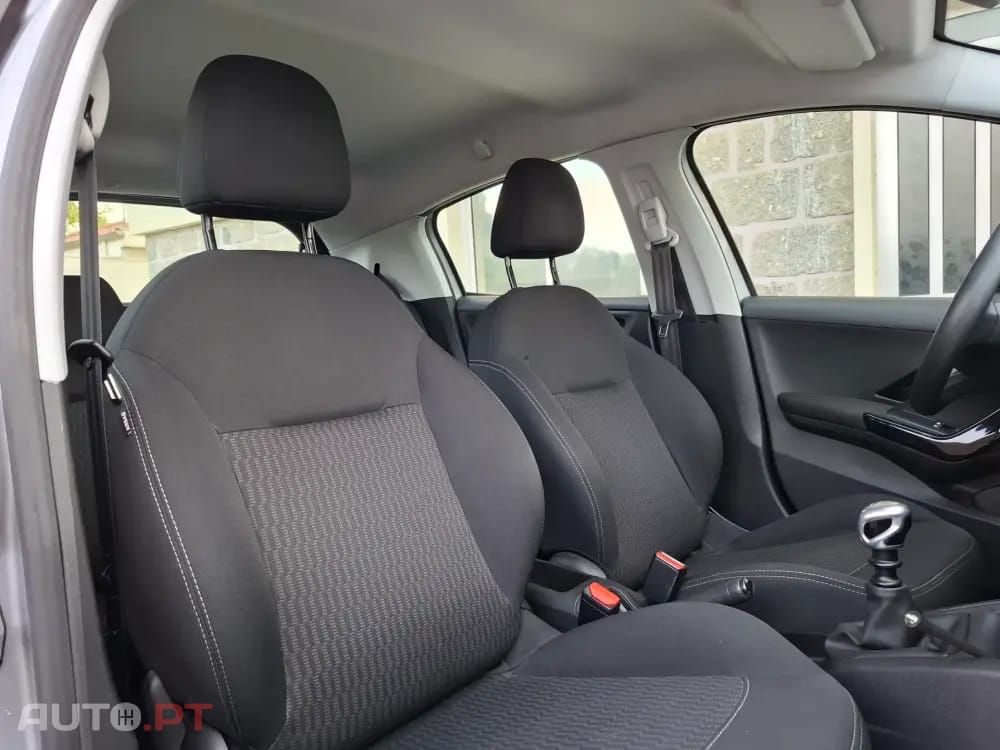 Peugeot 208 1.5 BlueHDi Active