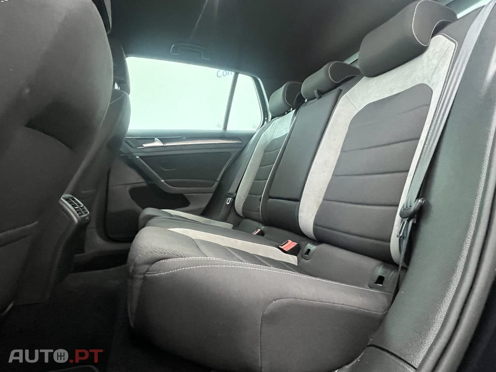 Volkswagen Golf 2.0 TSI R DSG
