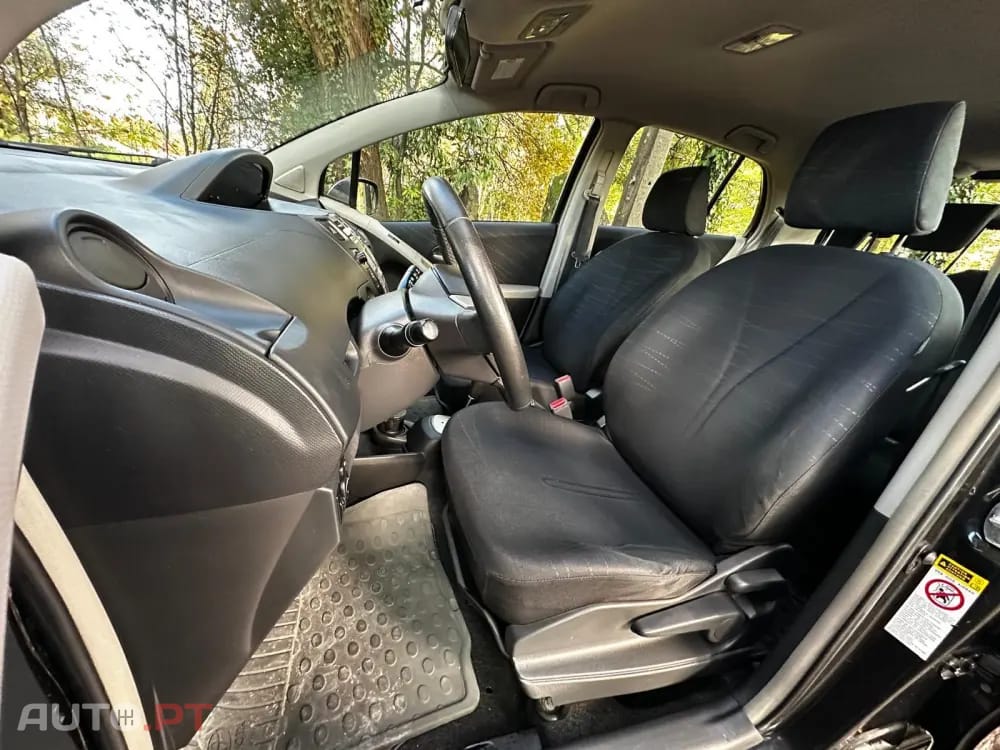 Toyota Yaris 1.0 VVT-i High Pack MM
