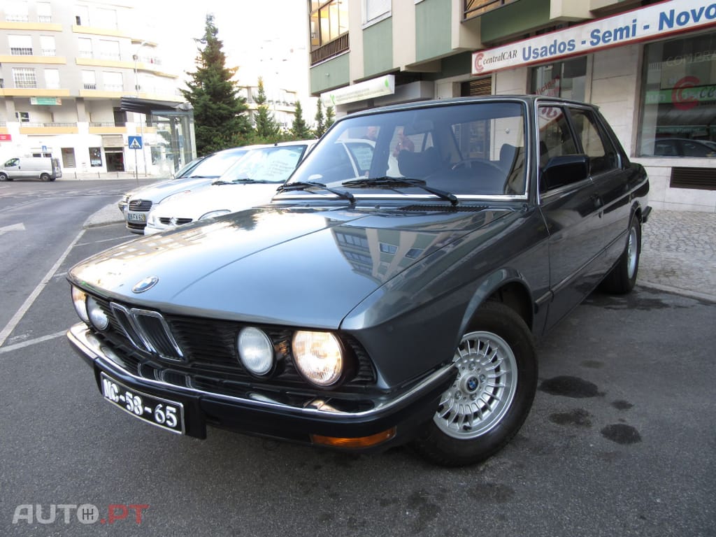BMW 520 i E28 1983 Clássico