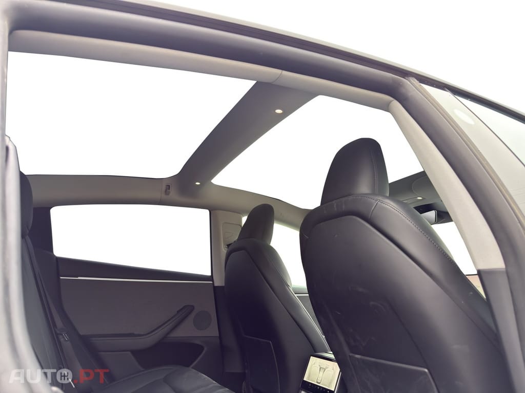 Tesla Model 3 Tração Traseira