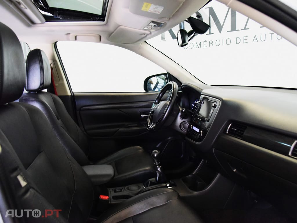 Mitsubishi Outlander 2.2 DI-D Intense+