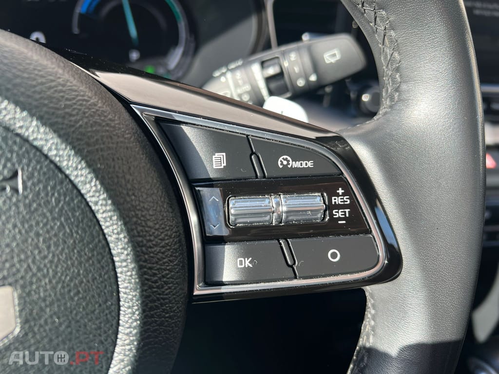 Kia Xceed HYB 1.6 GDI ISG PHEV BCK&WHT EDITION DCT6