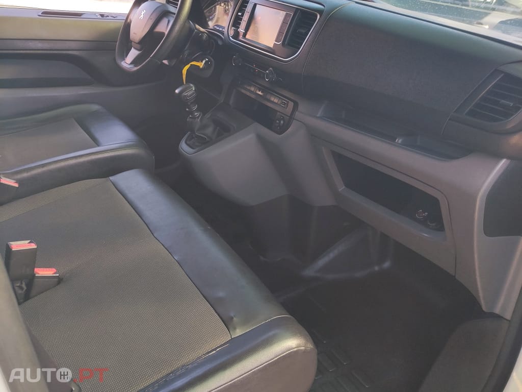 Peugeot Expert 1.5 BlueHDi L2H1 Premium Standard