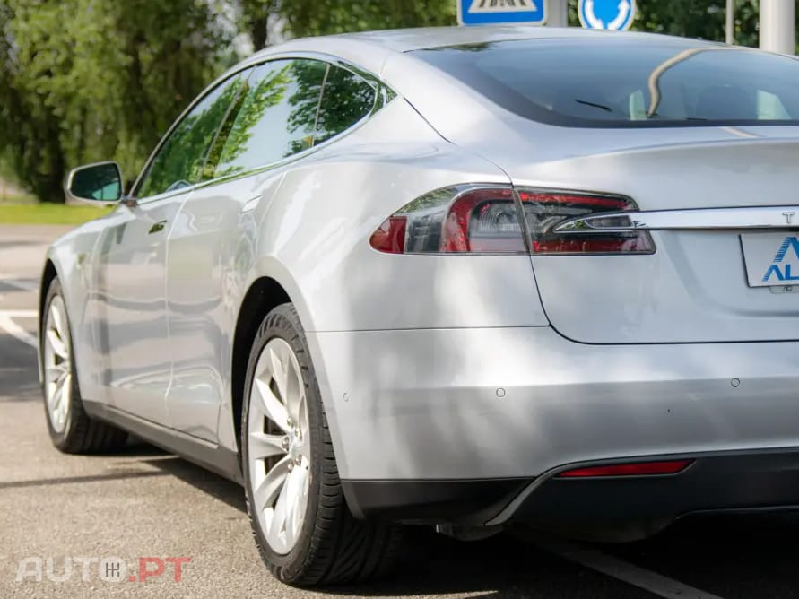 Tesla Model S 70D AWD