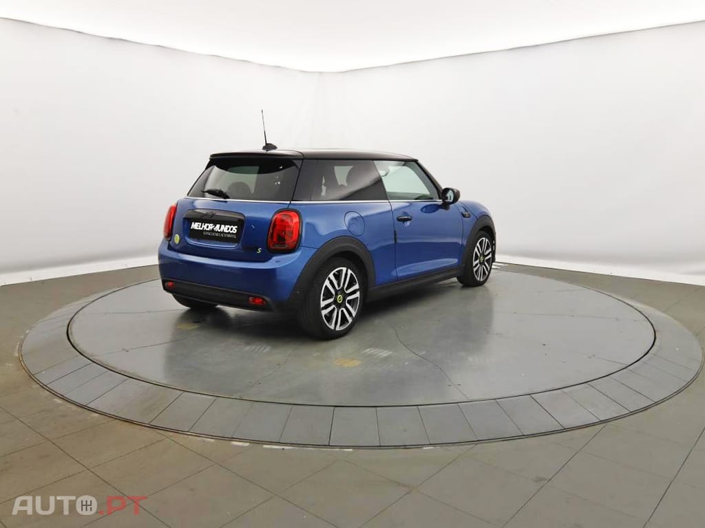 MINI Electric Cooper SE Premium Plus Edition