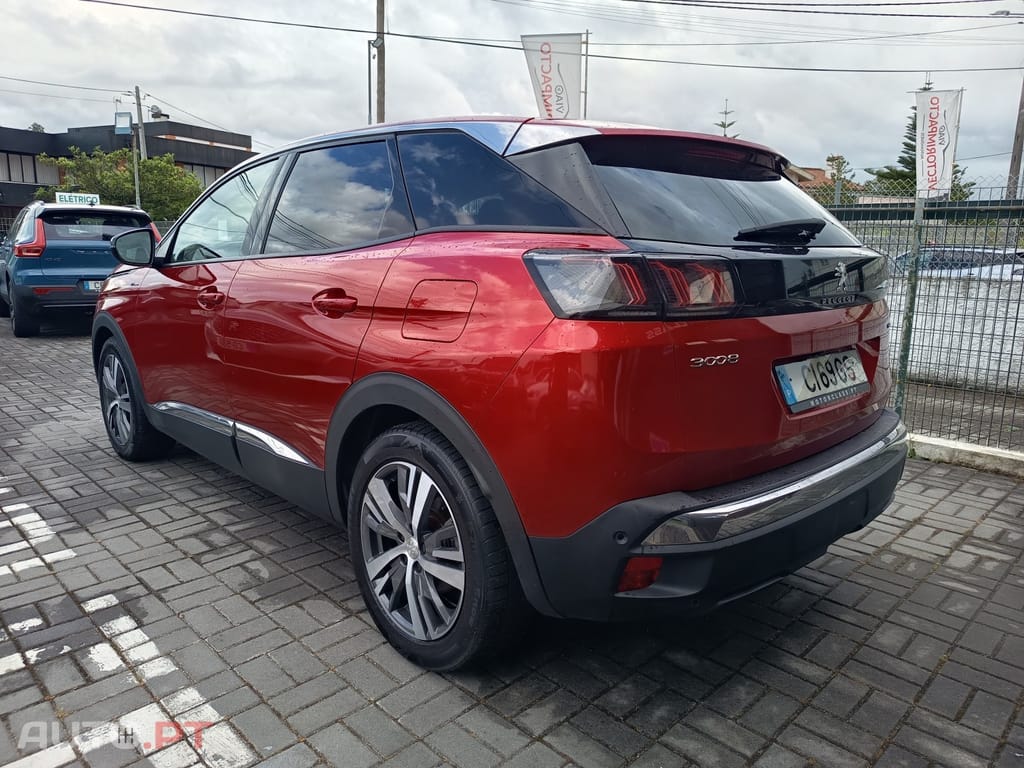 Peugeot 3008 1.6 Hybrid Allure e-EAT8