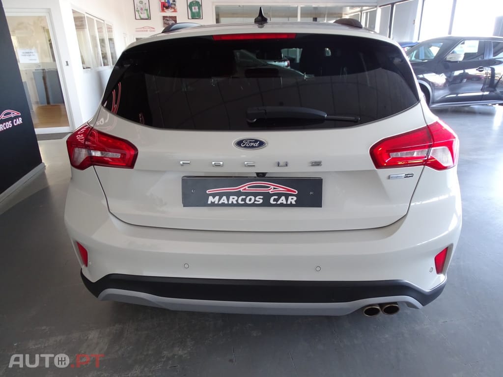 Ford Focus EcoBoost ST Line