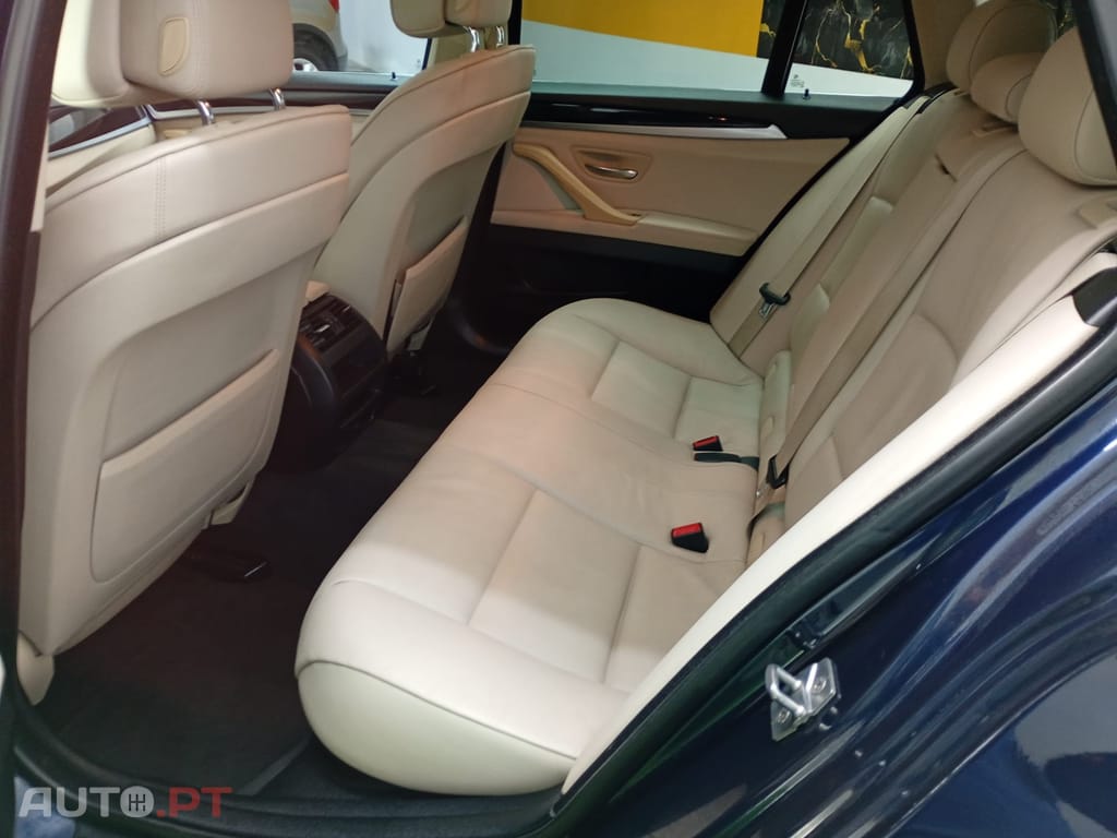 BMW 520 d xDrive Line Luxury Auto