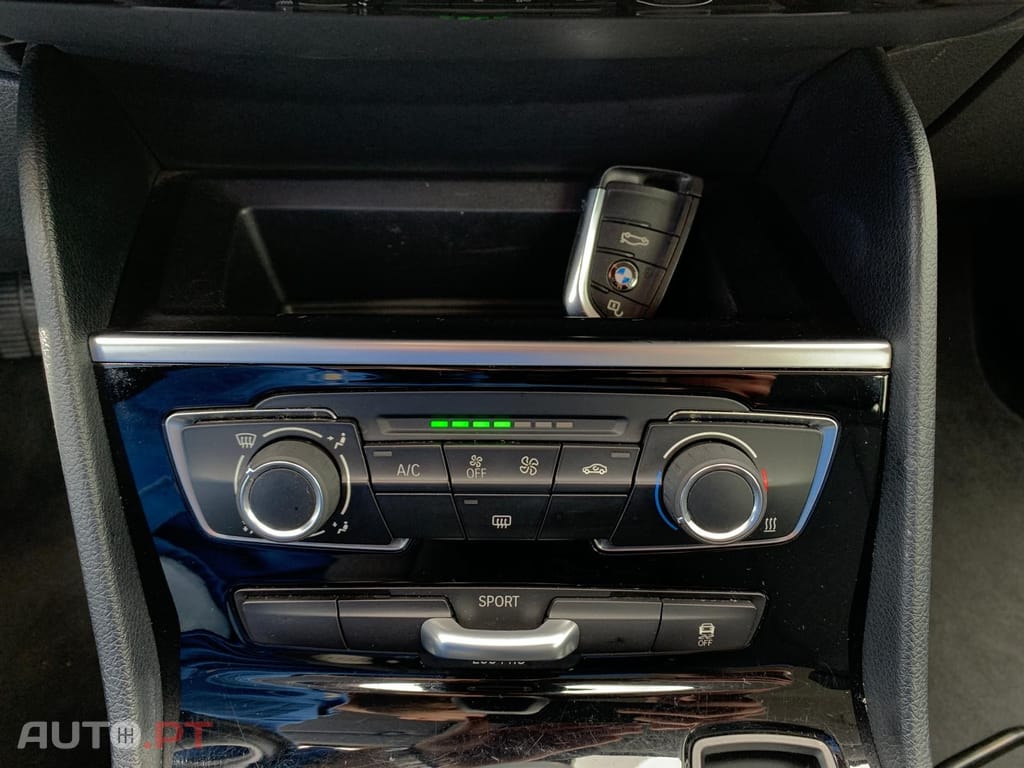 BMW 216 d Advantage Auto