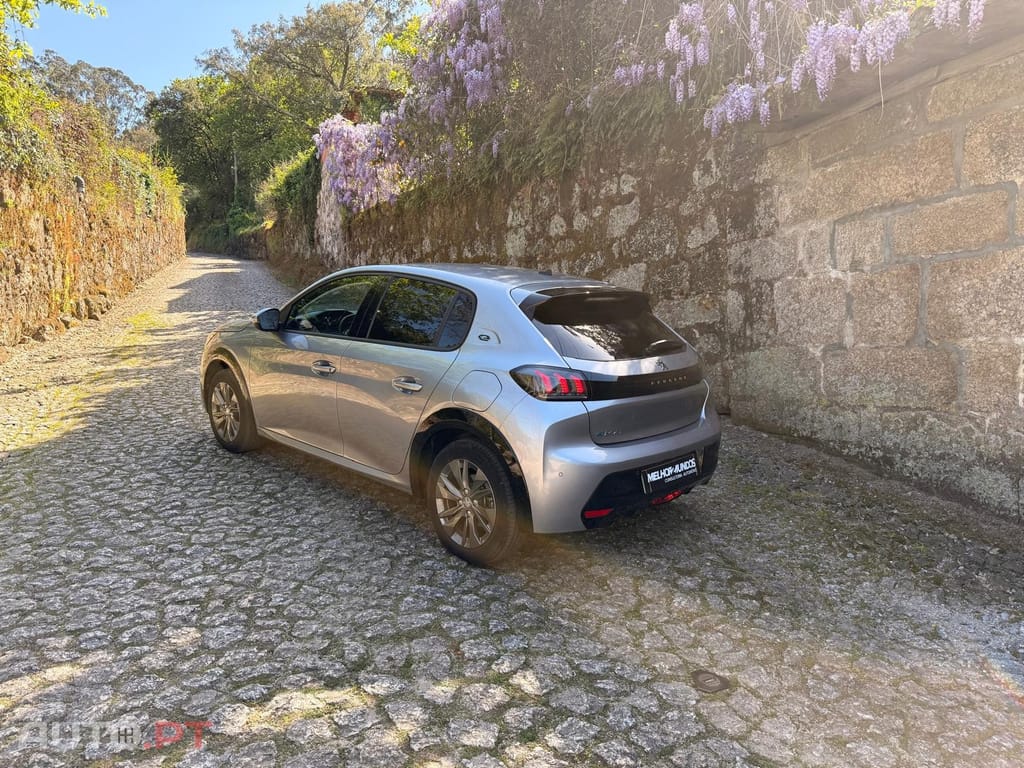 Peugeot E-208 50 kWh Allure