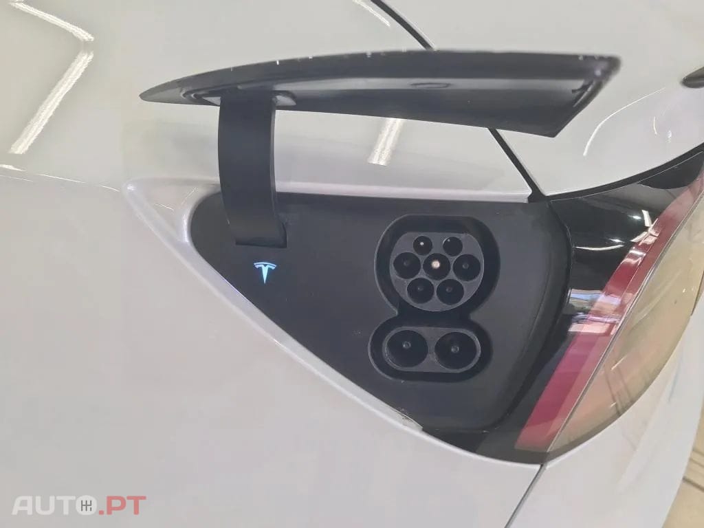 Tesla Model 3 Performance Dual Motor AWD