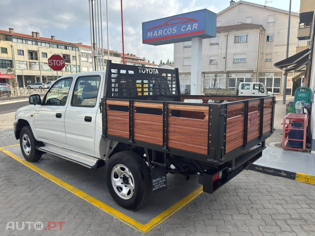 Toyota Hilux 2.5 D-4D 2WD CD AC