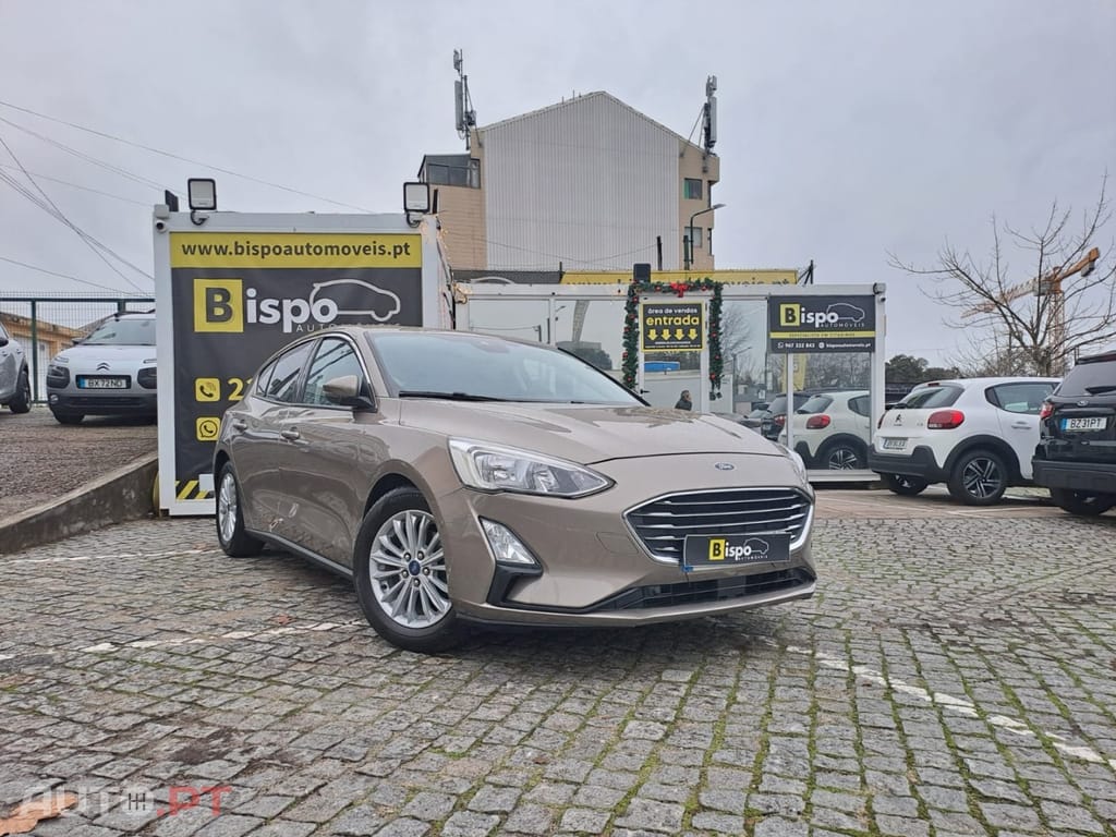 Ford Focus 1.0 EcoBoost S&S TITANIUM