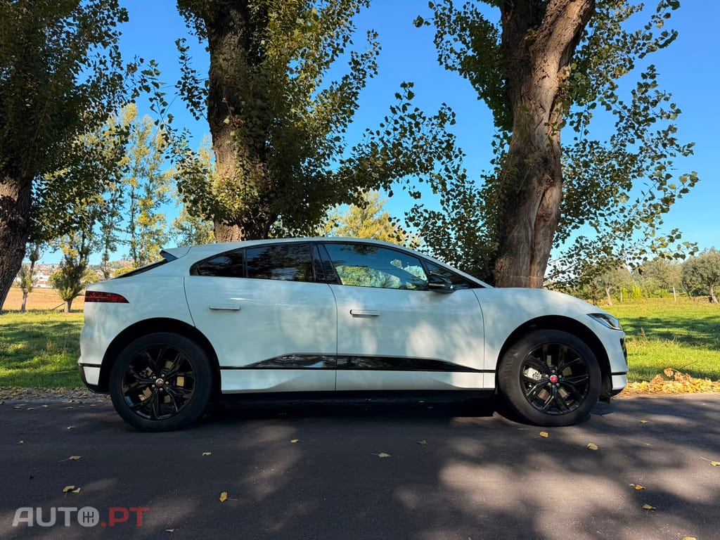 Jaguar I-Pace EV400 AWD