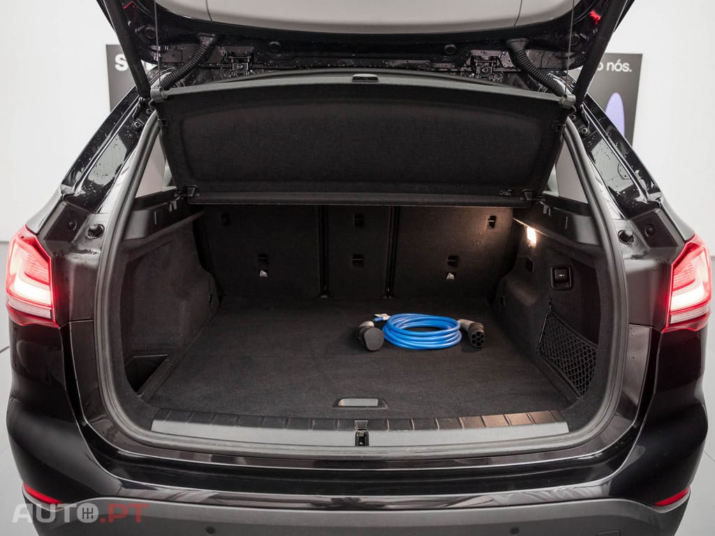 BMW X1 25 e xDrive Corporate Edition
