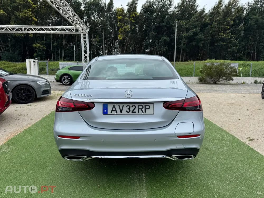Mercedes-Benz E 300 AMG