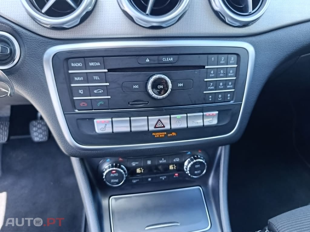 Mercedes-Benz GLA 180 URBAN SPORT