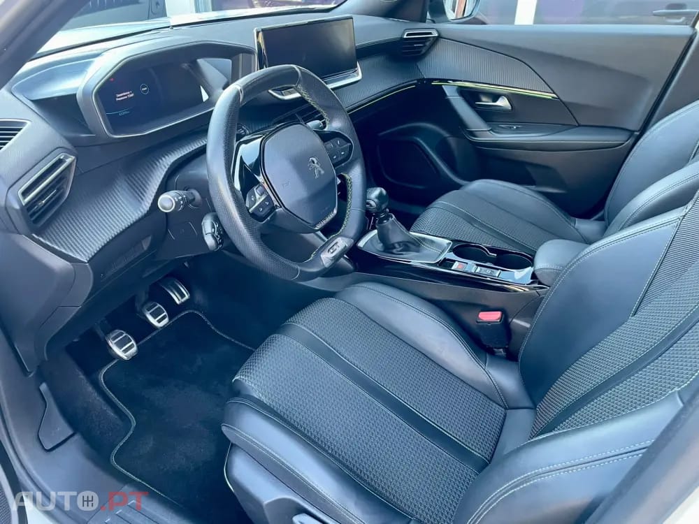 Peugeot 2008 1.2 PureTech GT Line