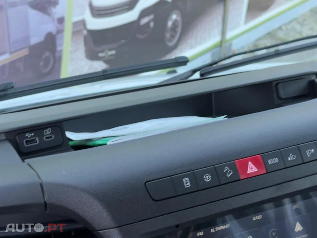Iveco Daily 3.0 - 180 CV CABINE DUPLA