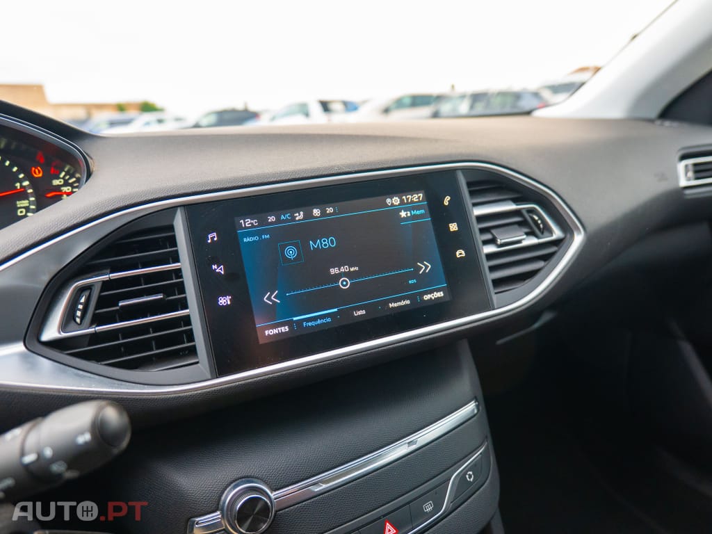 Peugeot 308 1.5 BlueHDi Business Line