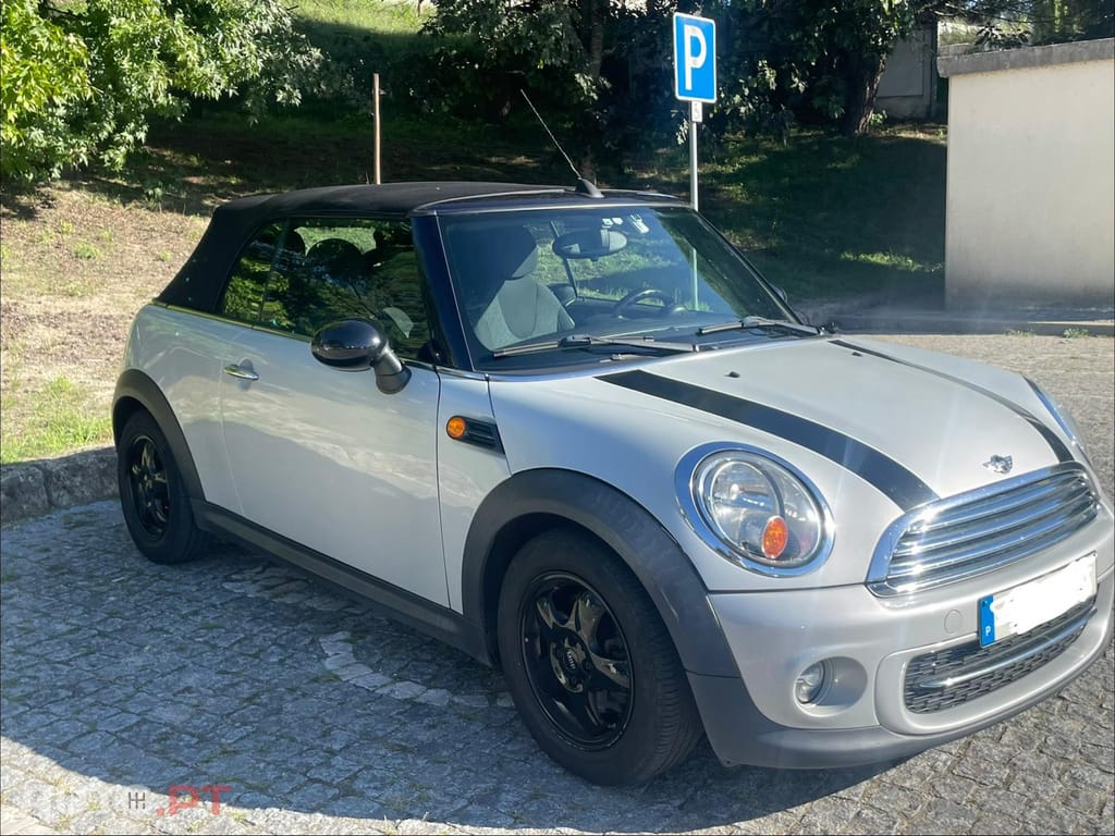 MINI Cabrio Cooper D 1.6